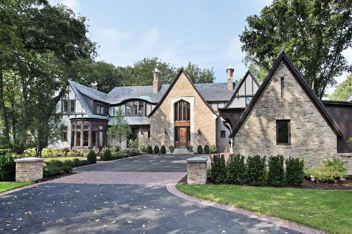 Chicago Real Estate - Featured Property