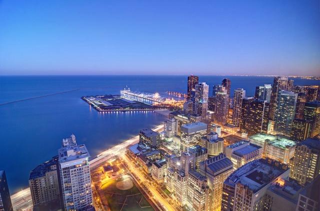 Chicago Real Estate - Featured Property